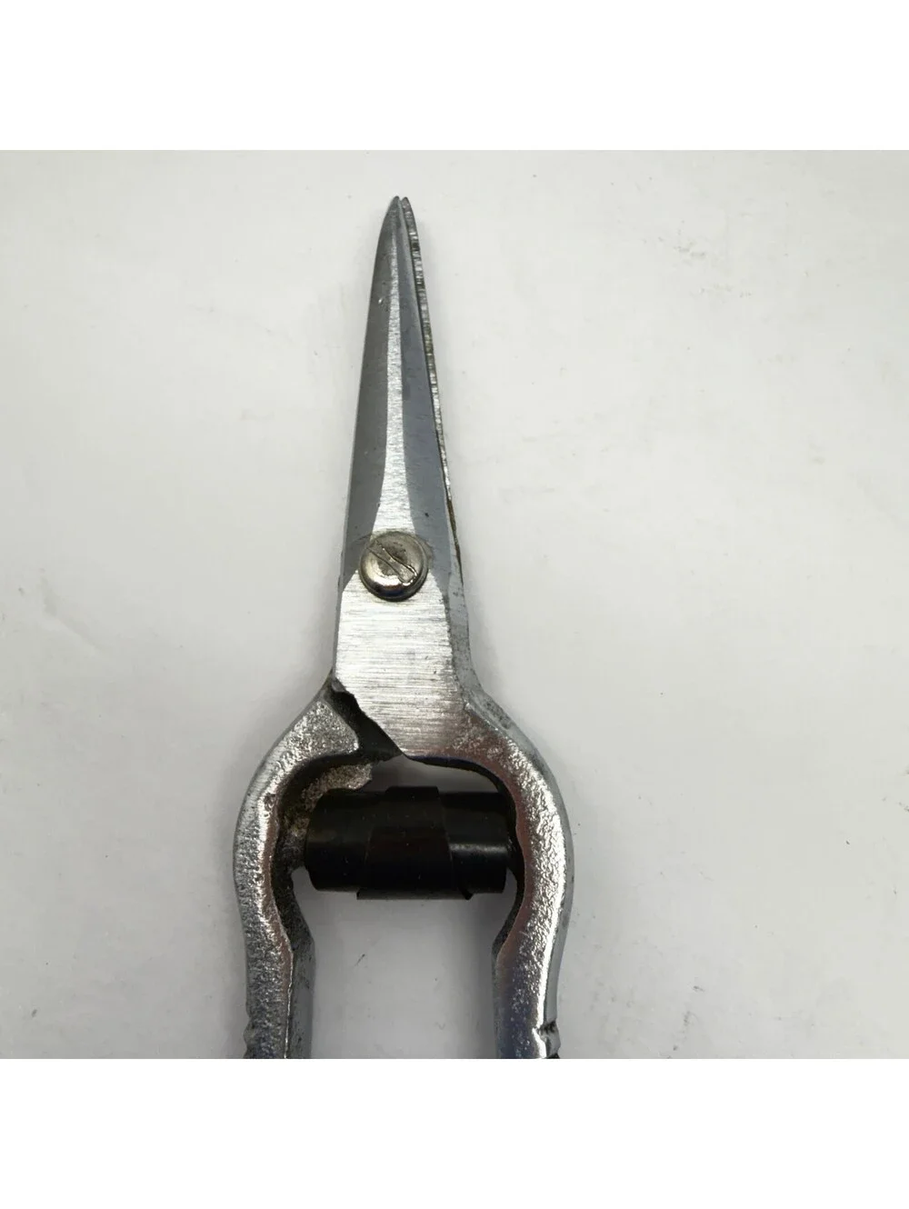Vintage Metal Grape Shears Fruit Snips Kitchen Tool Storage Location B-7